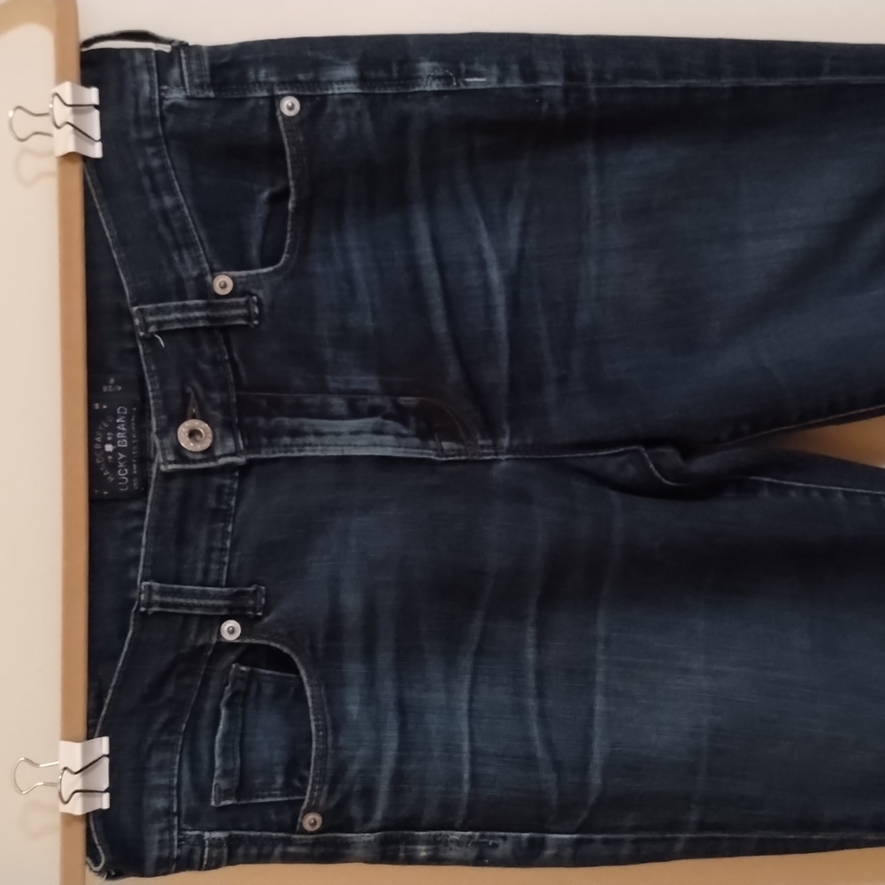 LUCKY BRAND BROOKE BOOT Jeans, EUC, Slim boot cut legs.